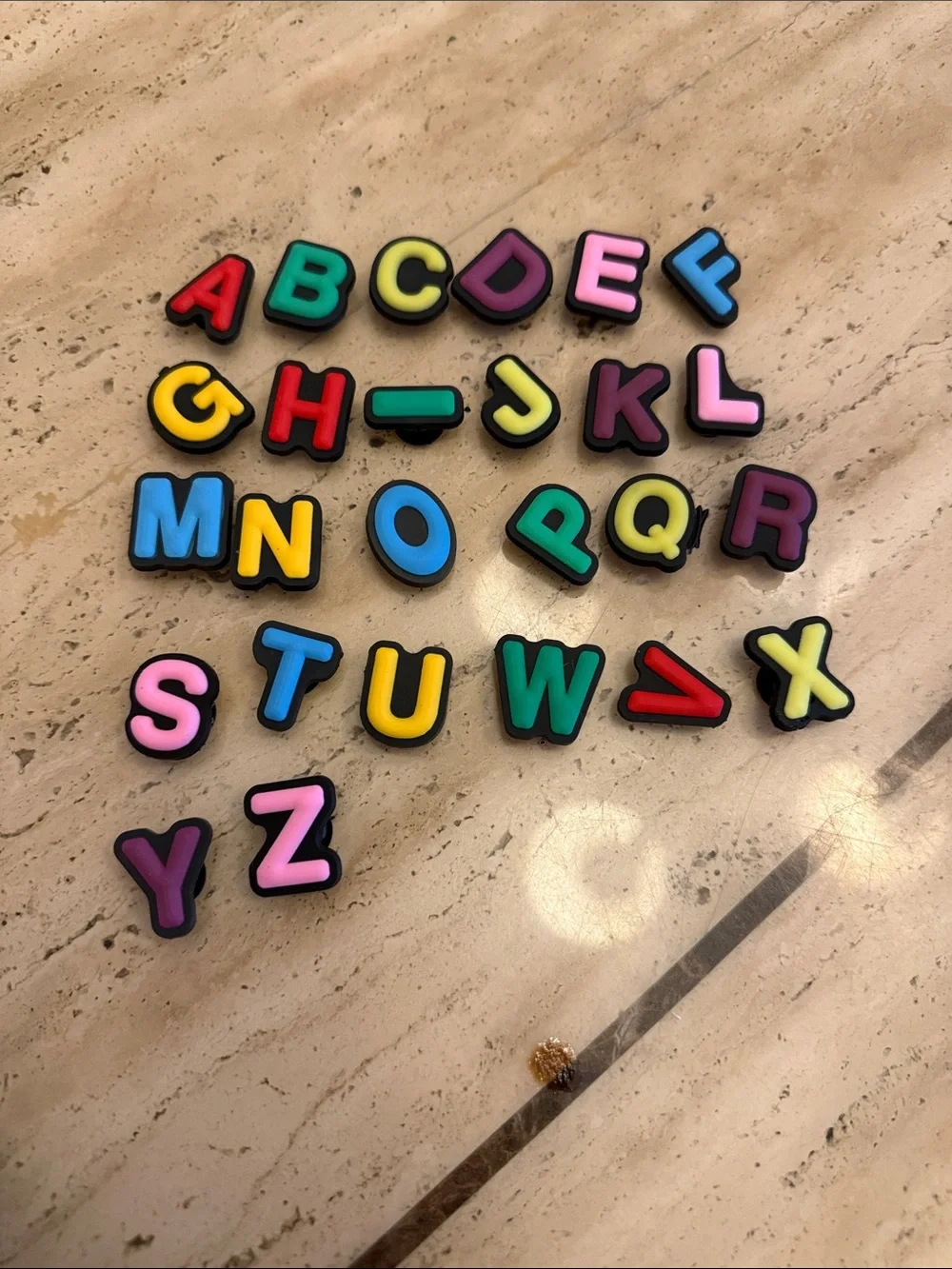 100 crocs charms